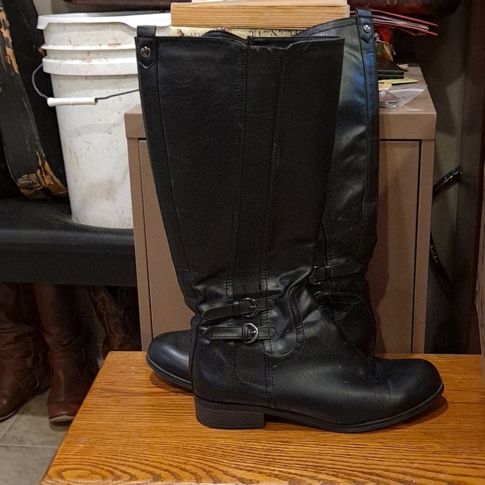 Ladies knee boots
